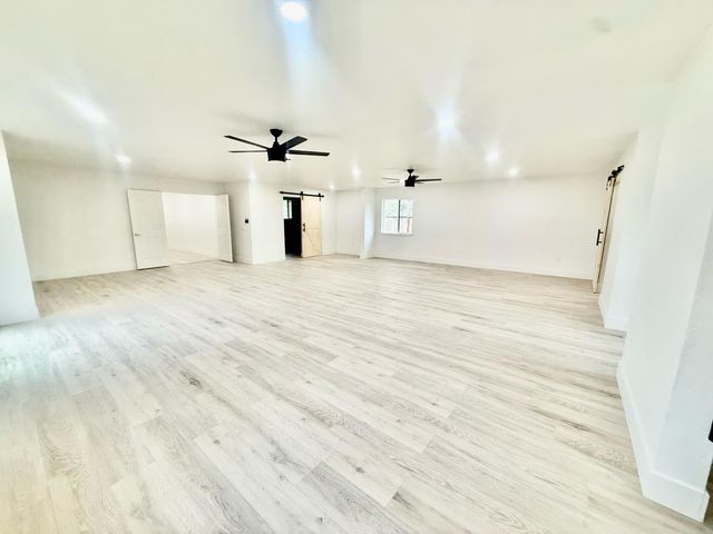 10326 N Fowler Avenue, Clovis, CA 93619