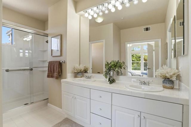154 Paseo Court, Mountain View, CA 94043