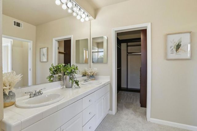 154 Paseo Court, Mountain View, CA 94043