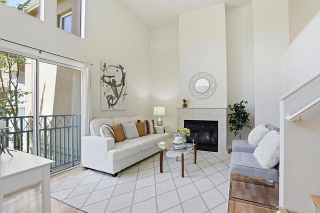154 Paseo Court, Mountain View, CA 94043