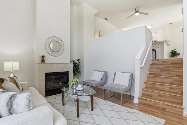 154 Paseo Court, Mountain View, CA 94043