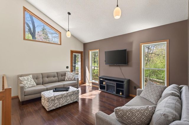 19925 Brentwood Lane NW, Elk River, MN 55330