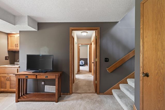 19925 Brentwood Lane NW, Elk River, MN 55330