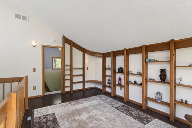 19925 Brentwood Lane NW, Elk River, MN 55330