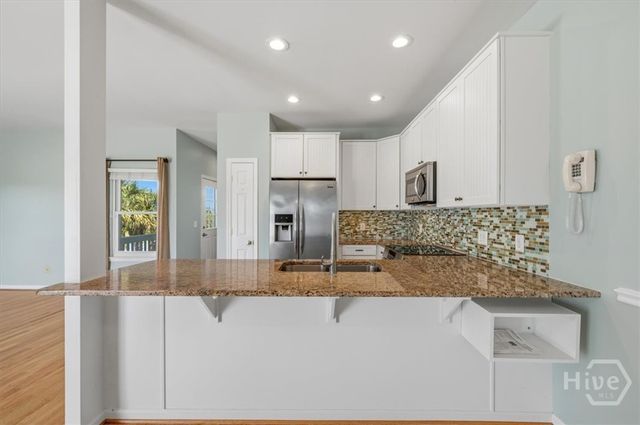 607 6th Street B, Tybee Island, GA 31328