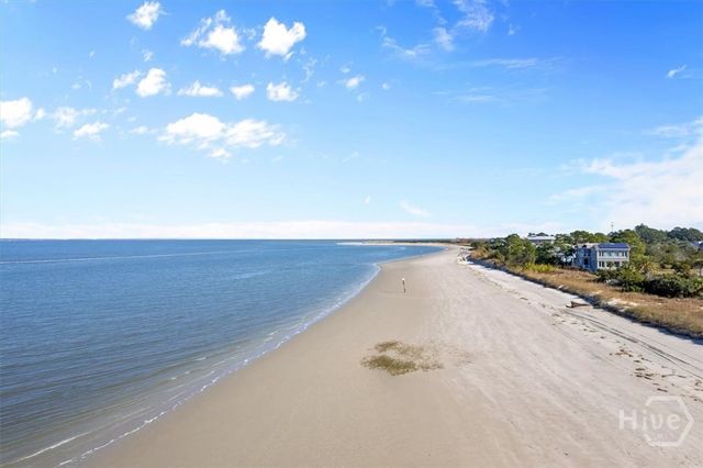 607 6th Street B, Tybee Island, GA 31328