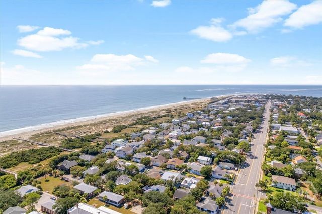 607 6th Street B, Tybee Island, GA 31328