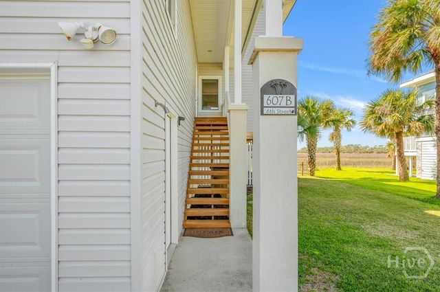 607 6th Street B, Tybee Island, GA 31328
