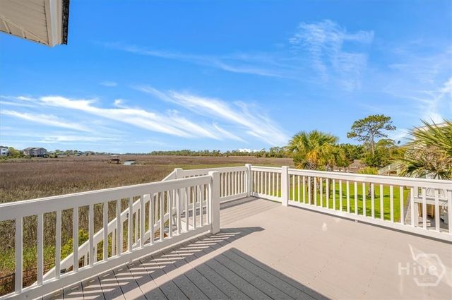 607 6th Street B, Tybee Island, GA 31328