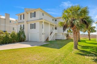 607 6th Street B, Tybee Island, GA 31328