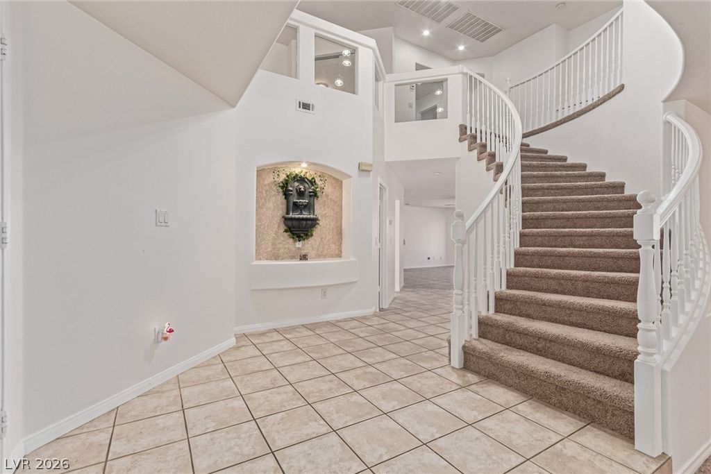 Image 31 of property listing at 1066 Aspen Valley Avenue, Las Vegas, NV 89123