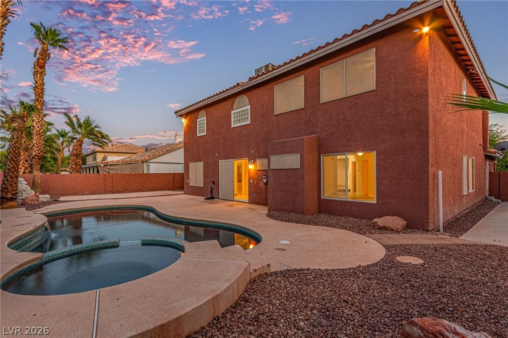 Image 6 of property listing at 1066 Aspen Valley Avenue, Las Vegas, NV 89123
