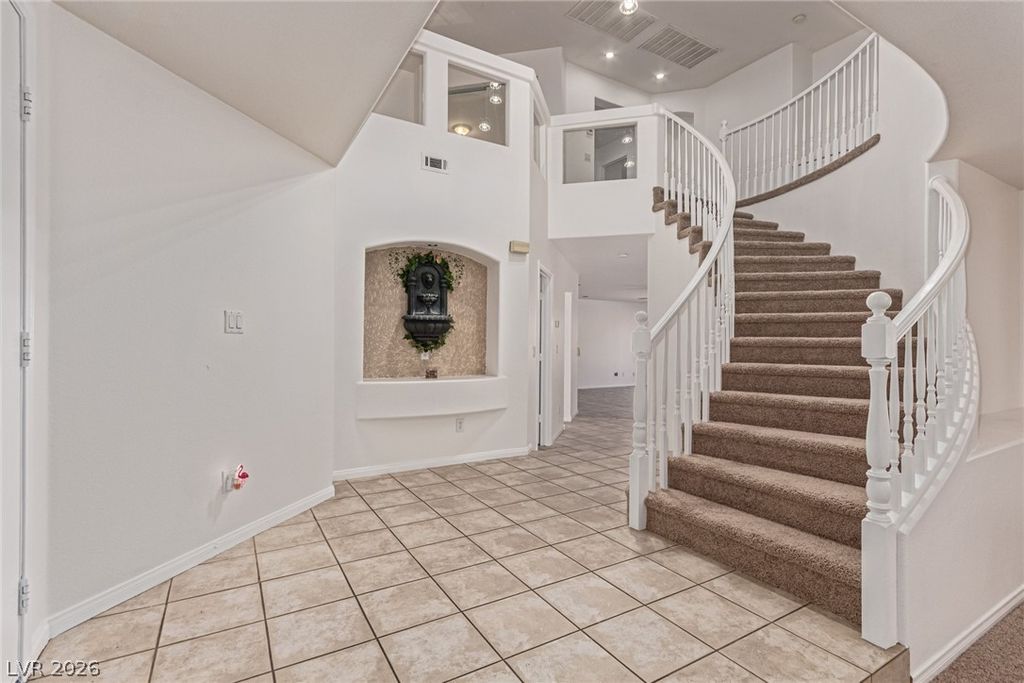 Image 9 of property listing at 1066 Aspen Valley Avenue, Las Vegas, NV 89123