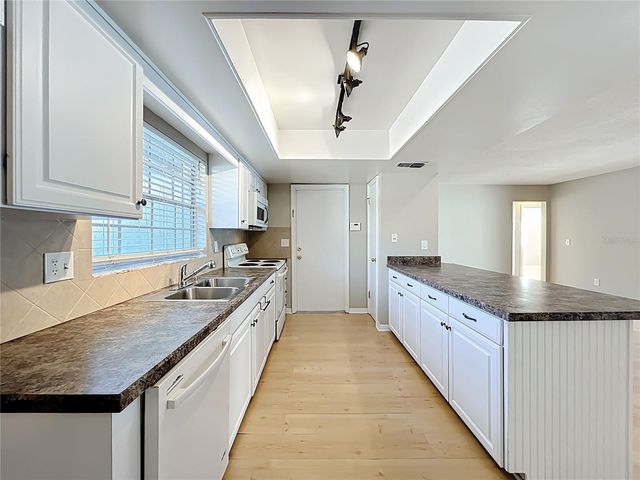 211 SLADE DRIVE, Longwood, FL 32750