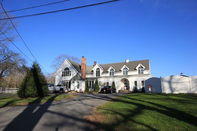 16A Stowe Rd Unit A, Southborough, MA 01772