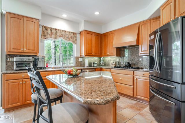 3751 N Hollingsworth Road, Altadena, CA 91001