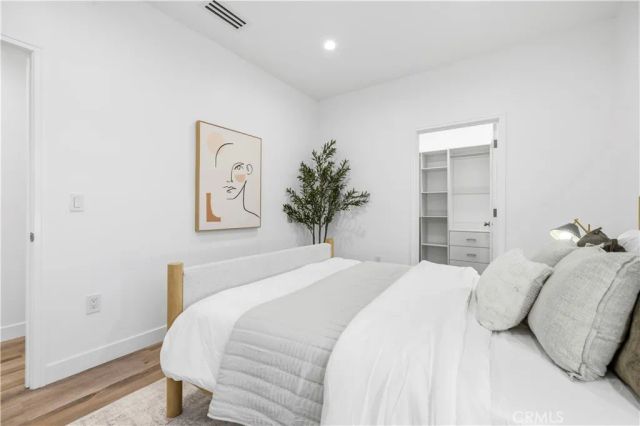 17337 Tiara Street, Encino, CA 91316