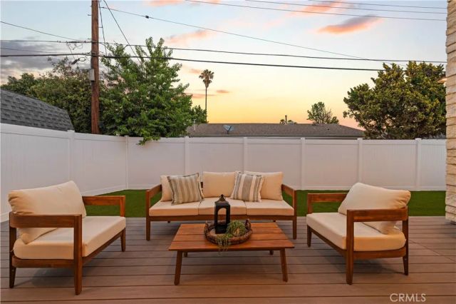 17337 Tiara Street, Encino, CA 91316