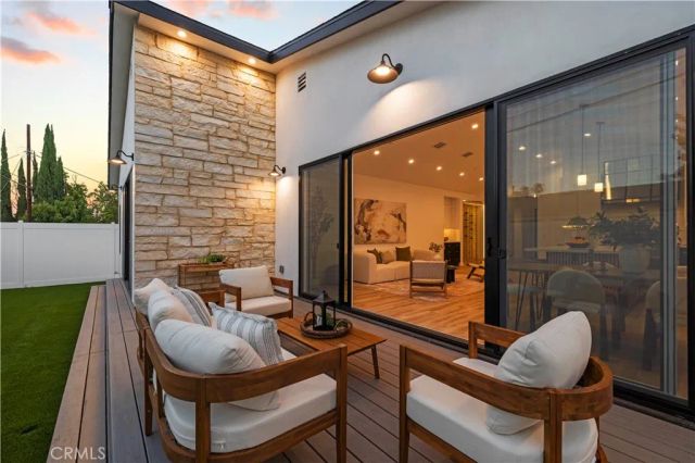 17337 Tiara Street, Encino, CA 91316