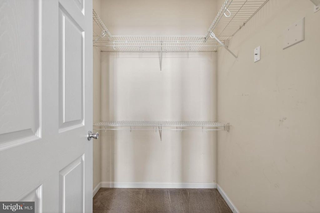 Image 14 of property listing at 31 BOOTH ST #358, Gaithersburg, MD 20878