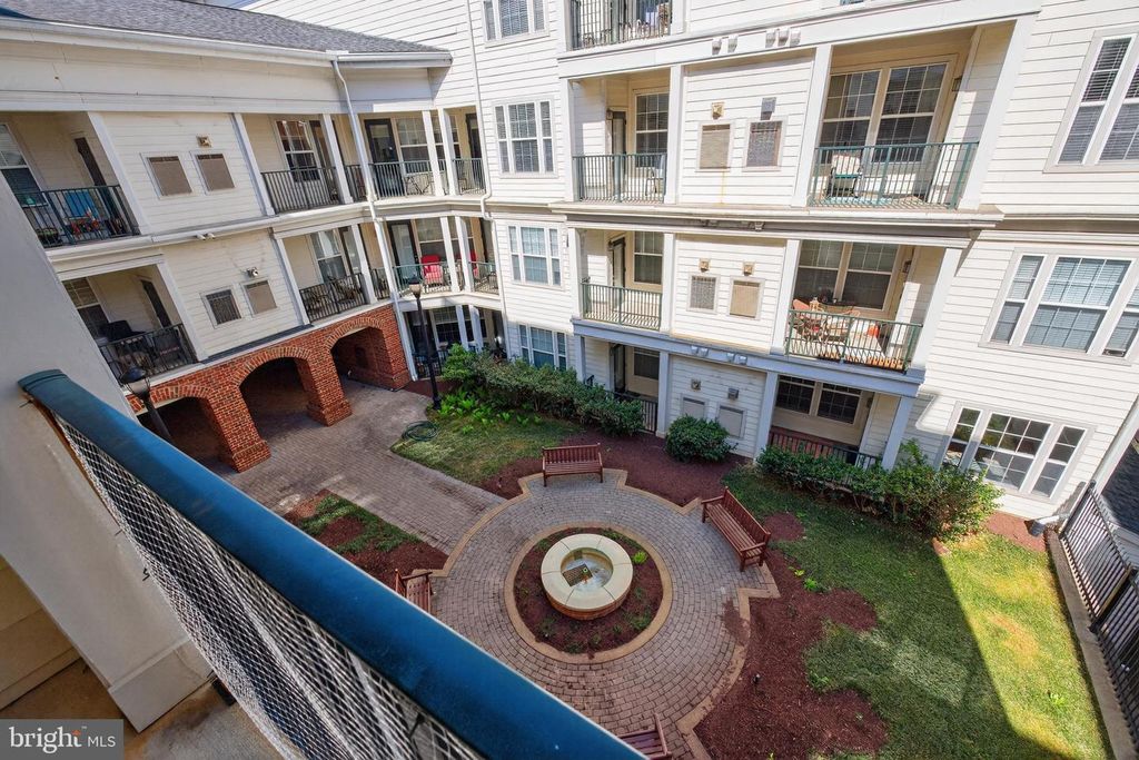 Image 20 of property listing at 31 BOOTH ST #358, Gaithersburg, MD 20878