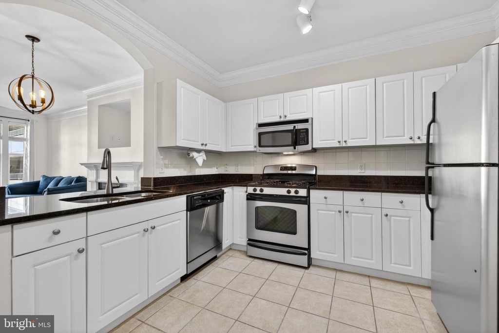 Image 3 of property listing at 31 BOOTH ST #358, Gaithersburg, MD 20878