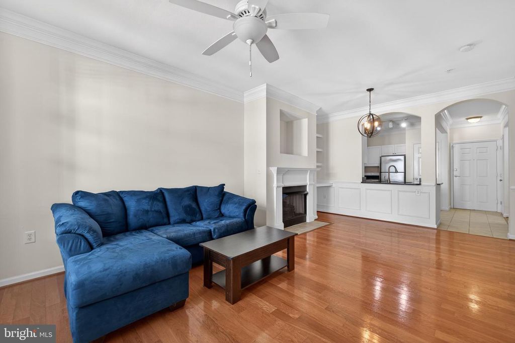 Image 6 of property listing at 31 BOOTH ST #358, Gaithersburg, MD 20878