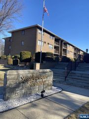 464B Liberty Street 208, Little Ferry, NJ 07643