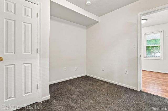 816 Comfort Street, Lansing, MI 48915