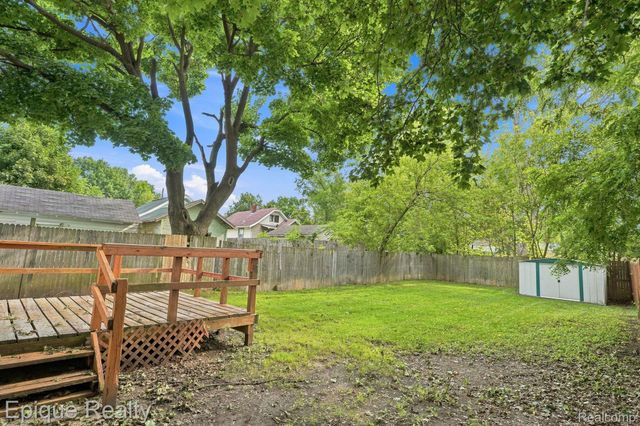816 Comfort Street, Lansing, MI 48915