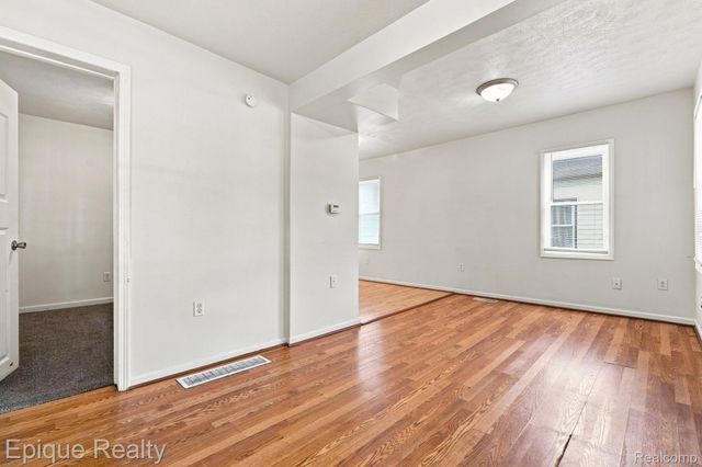 816 Comfort Street, Lansing, MI 48915