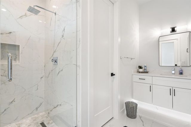 235 Canyon Turn TRL, Austin, TX 78734