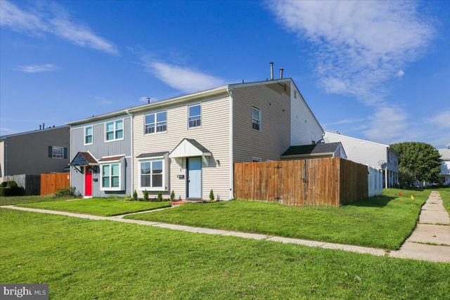 1 LAWRENCE CT, Sicklerville, NJ 08081
