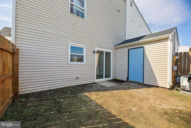 1 LAWRENCE CT, Sicklerville, NJ 08081
