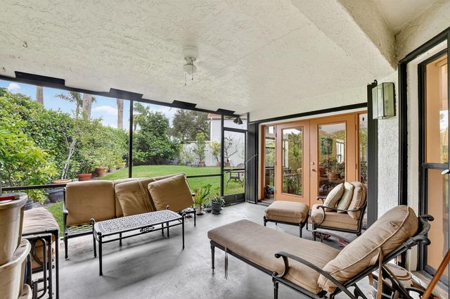 20803 Cabrillo Way, Boca Raton, FL 33428