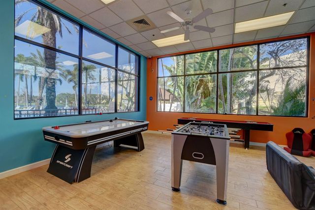 20803 Cabrillo Way, Boca Raton, FL 33428