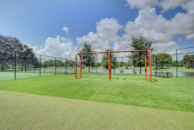 20803 Cabrillo Way, Boca Raton, FL 33428