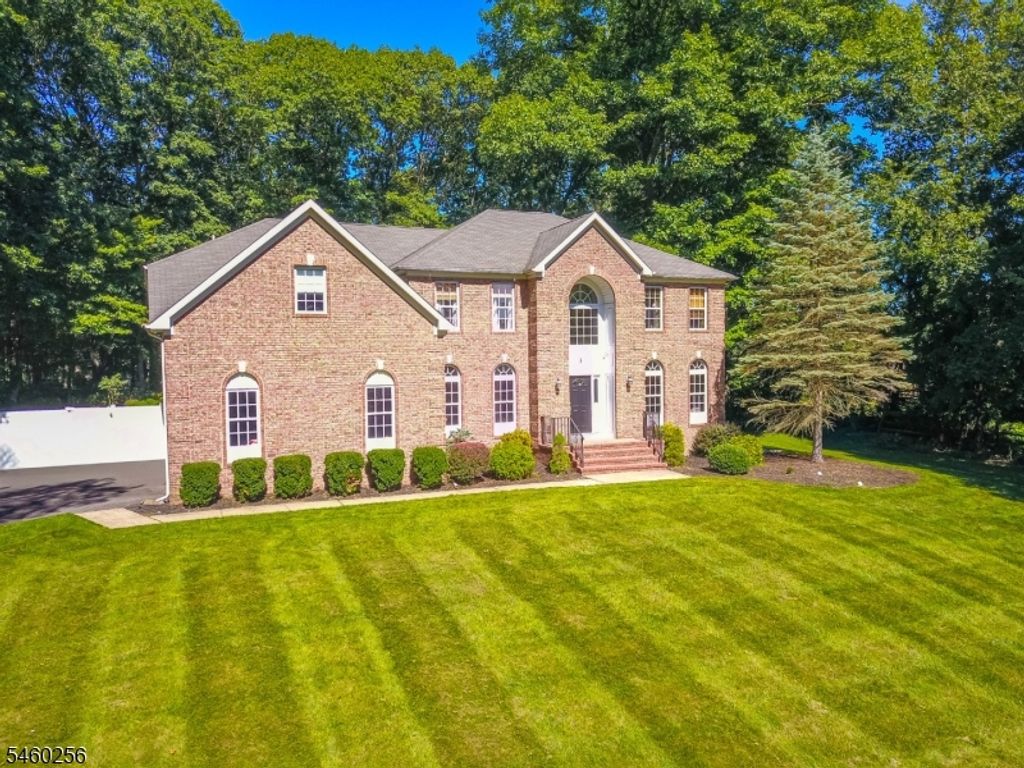 3 Kevin Dr, Mount Olive Twp., NJ 07836 — photo 2