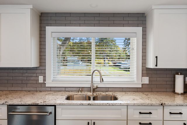 569 Cedar Drive, Indian River, MI 49749