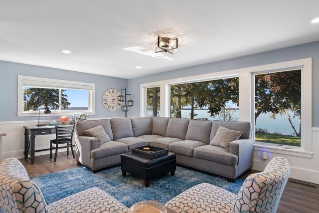 569 Cedar Drive, Indian River, MI 49749