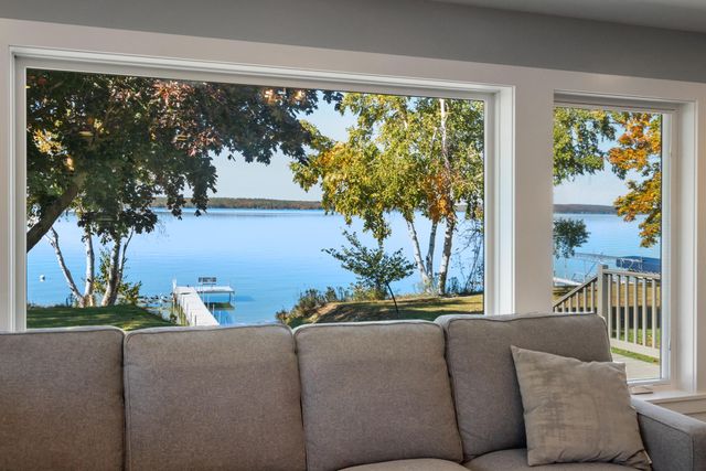 569 Cedar Drive, Indian River, MI 49749