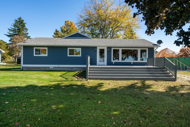 569 Cedar Drive, Indian River, MI 49749