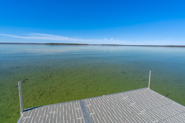 569 Cedar Drive, Indian River, MI 49749