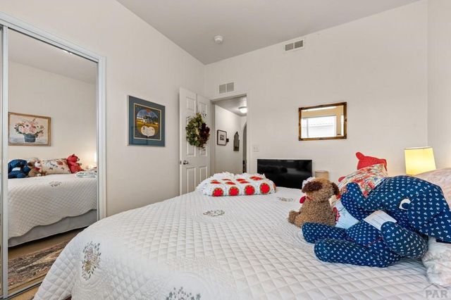 1008 Cherrycrest Dr, Pueblo, CO 81005