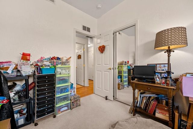 1008 Cherrycrest Dr, Pueblo, CO 81005