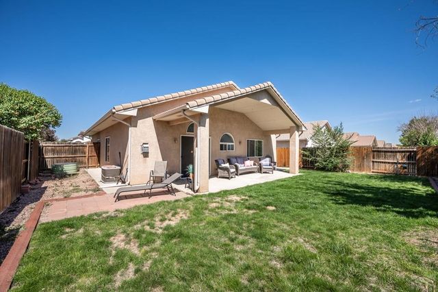 1008 Cherrycrest Dr, Pueblo, CO 81005