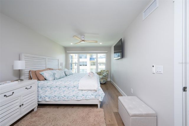 3804 GULF OF MEXICO DRIVE B305, Longboat Key, FL 34228