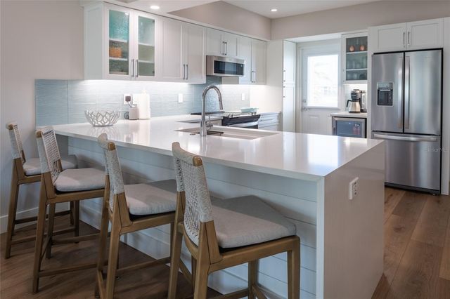 3804 GULF OF MEXICO DRIVE B305, Longboat Key, FL 34228