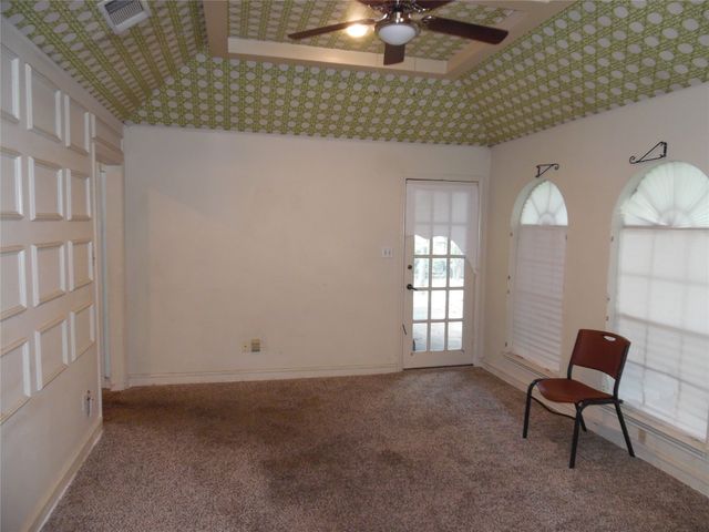 1912 Druid Lane, Fort Worth, TX 76112