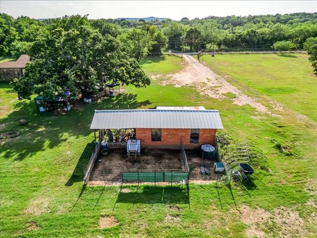 2105 Indian Creek Road, Mineral Wells, TX 76067